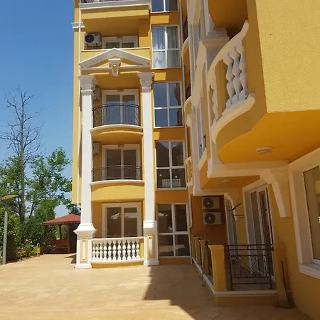 Elitonia Delux Apartment Nesebar
