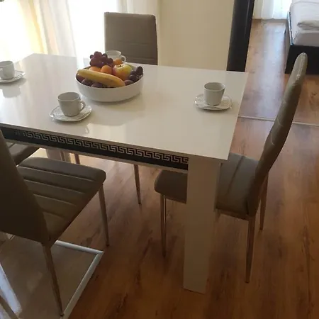 Elitonia Delux Apartment Nesebar